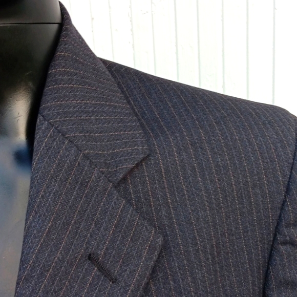 Oleg Cassini Men's Vintage Pin Stripe (3) Button Luxury Blazer - Picture 4 of 16
